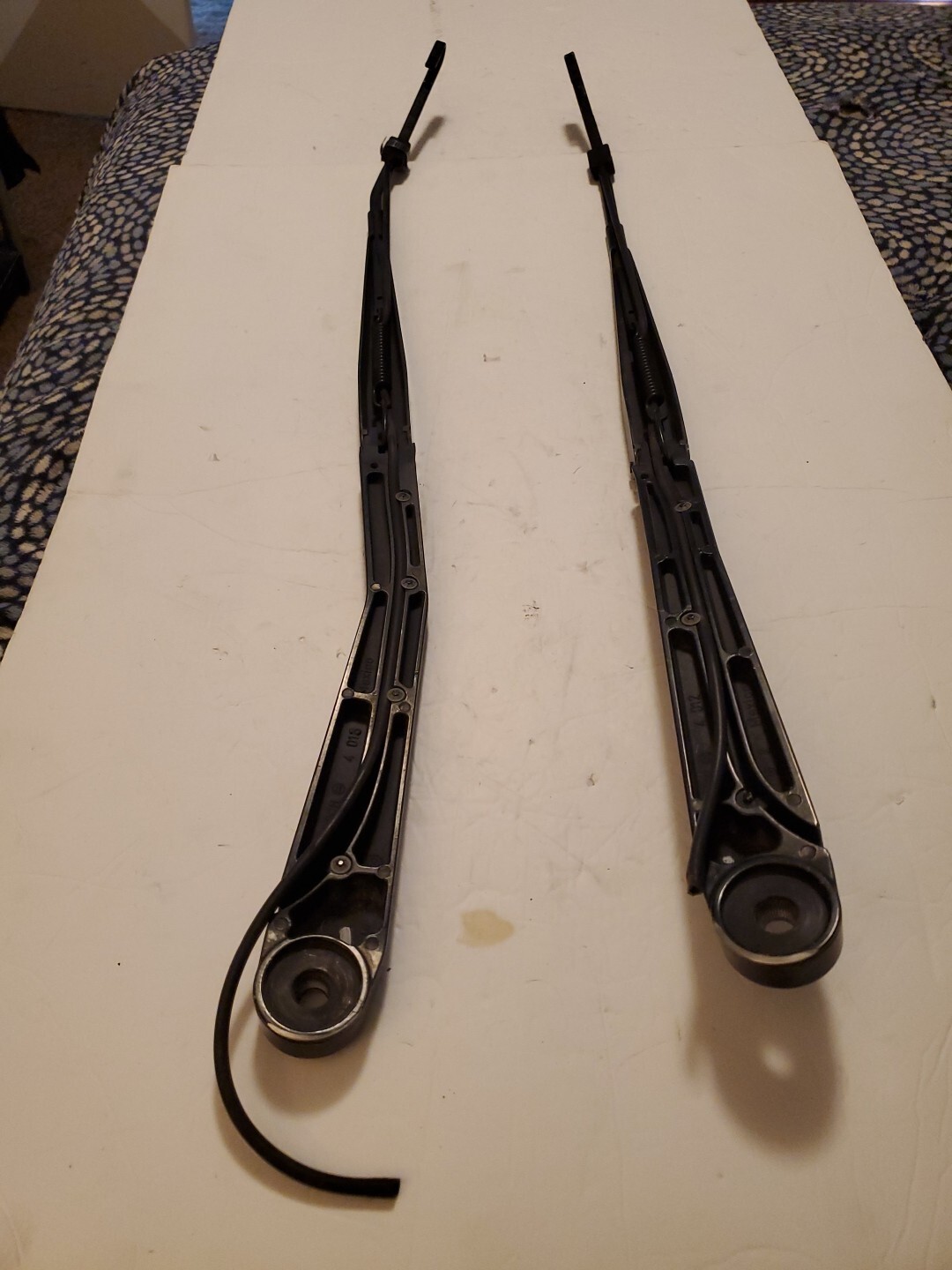 Used 2005 2008 Chevy Uplander Left & Right Windshield Wiper Arms Oem No