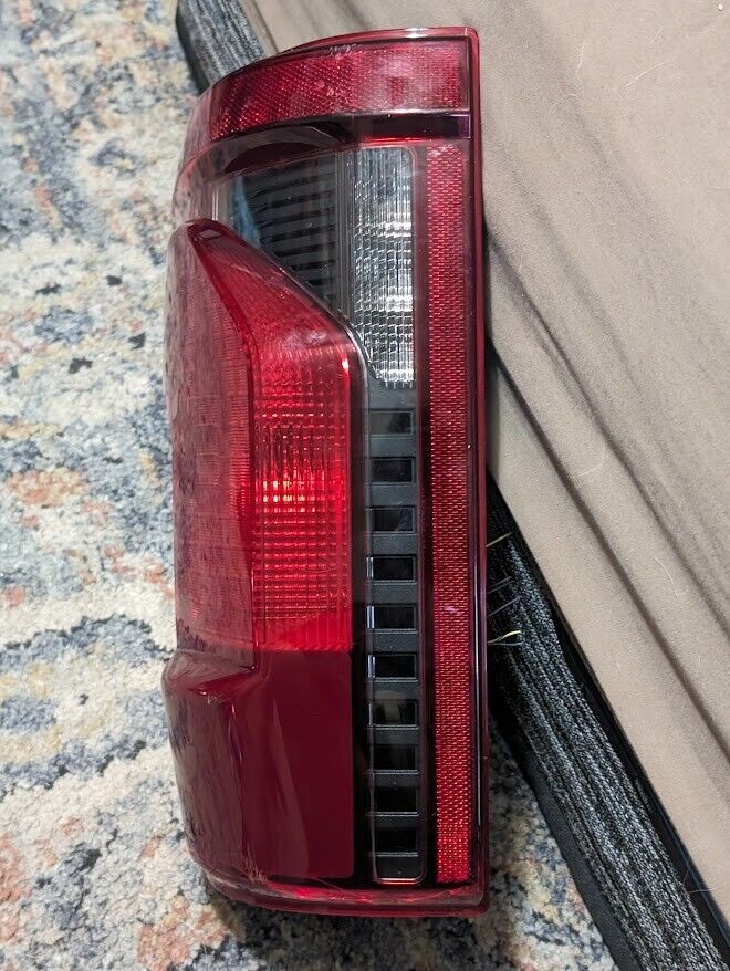 Used 2024 Ford F 150 Tail Light Assembly Lh Halogen W Blind Spot Oem   S L1600 