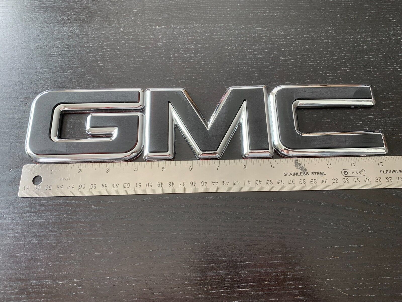 Remanufactured Gmc Black-silver Front Grille Emblem For Savana Sierra ...