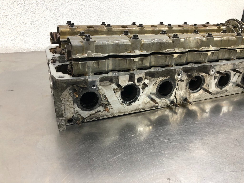Used Bmw E88 E92 E60 135 335 535 N54 Engine Cylinder Head Assembly Unit Oem for Sale 7588247 7