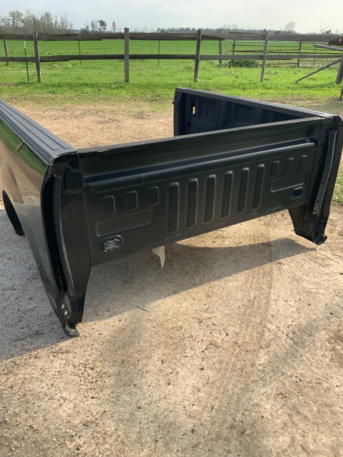 Used Truck Bed For 2016 Ford F150 5.5 Ft for Sale