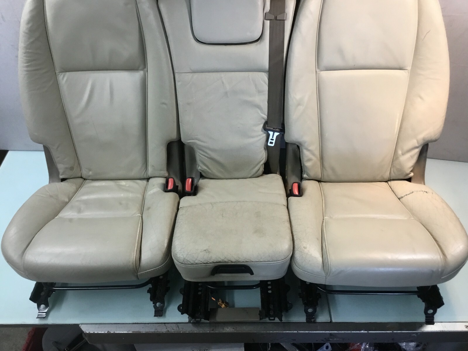 Used 0712 Volvo Xc90 Rear 2nd Second Row Seat W/ Headrests E P for