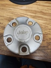 2016 Jeep Cherokee Wrangler OEM Silver Wheel Center Hub Cap #1AH90TRMAC For Rim