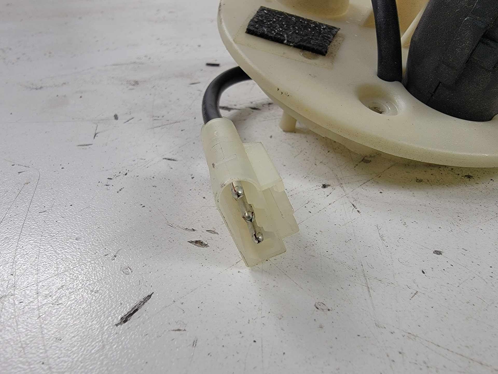 Used 0106 Bmw E46 M3 Oem Fuse Box Cooling Fan Blower Motor Unit for Sale