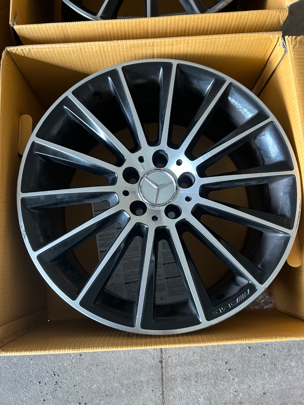 Used Wheel Rim Mercedes-benz C Class C300 C43 Amg 19 2018-2023 Factory ...
