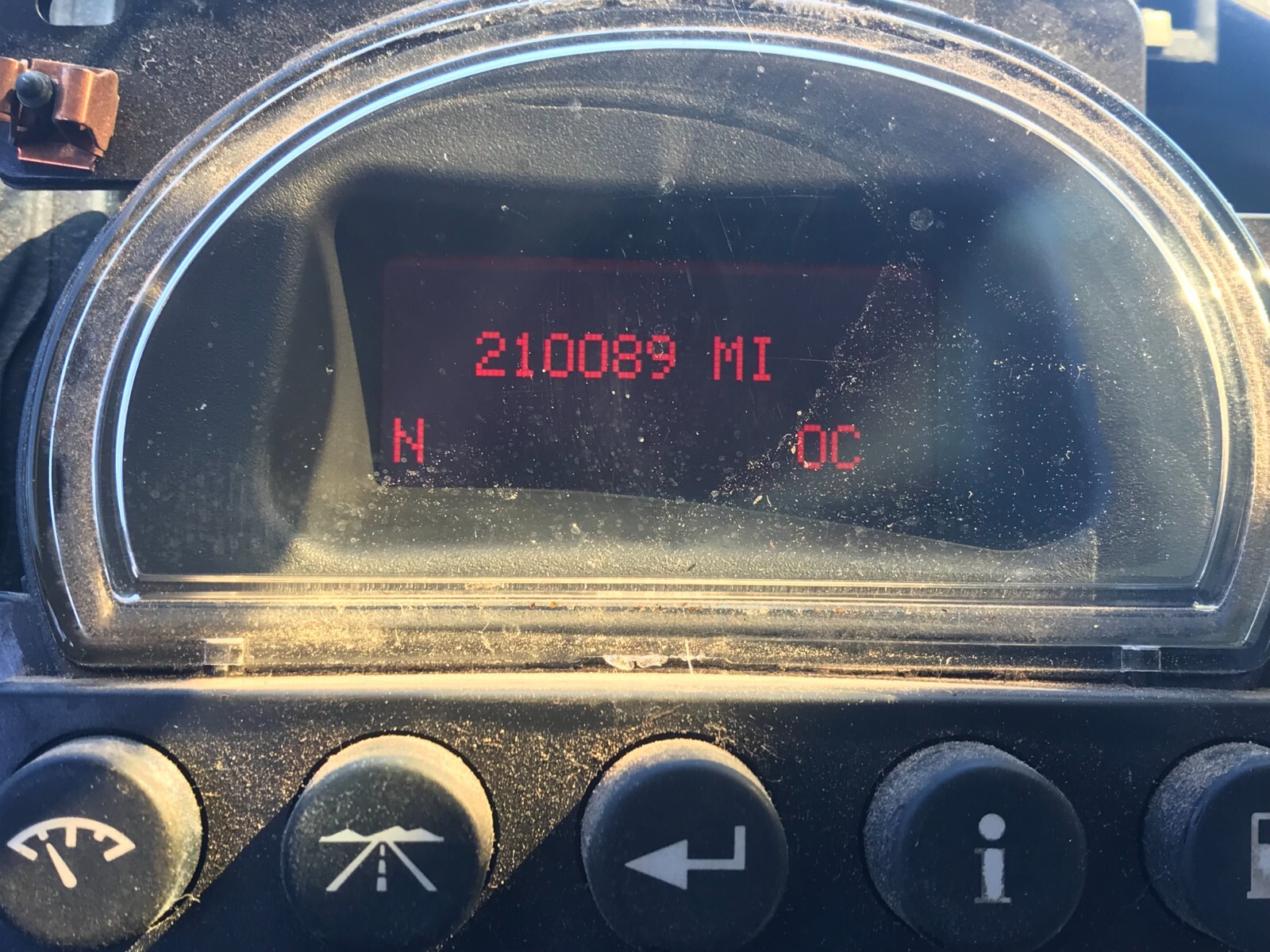 Used 2004 Pontiac Grand Prix Driver Information Center Display 2008