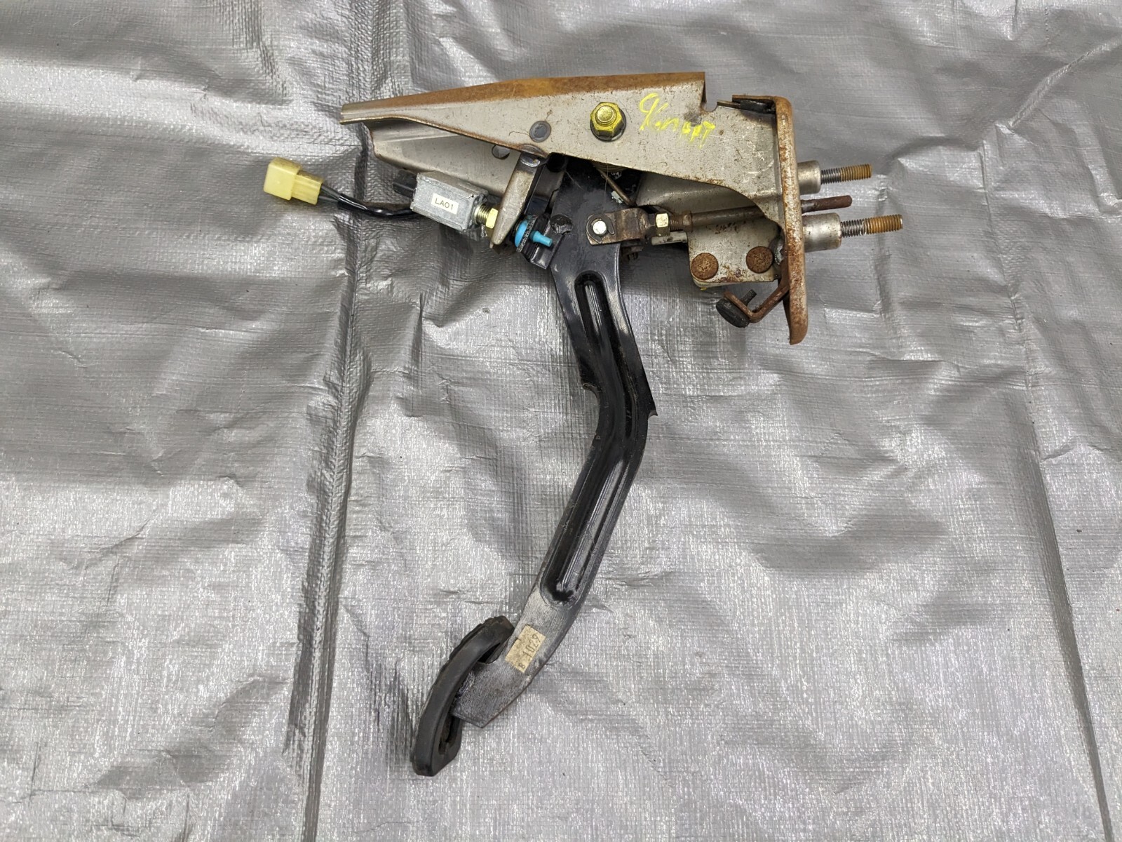 Used Mazda Mx5 Miata Oem Clutch Pedal Assembly Na Nb 96napt for Sale