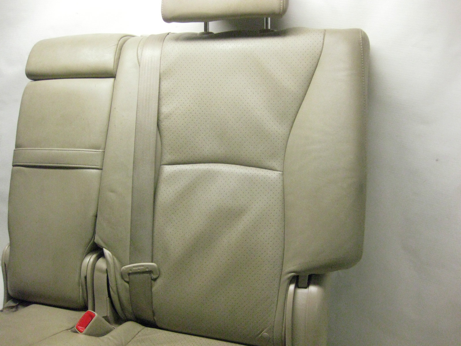 Used 2004-2007 2007 Toyota Highlander Hybrid Rear Right Bench Seat Tan ...