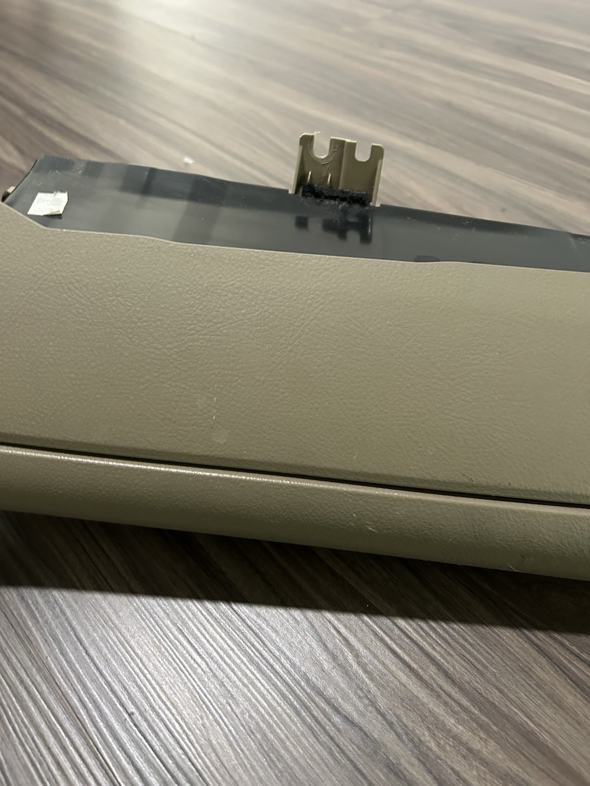 Car dashboard carpet catcher awning applicable to For Toyota RAV4 2006
