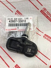 (1) New Genuine OEM Toyota Lexus Scion TPMS Tire Pressure Sensor 42607-33012 NEW