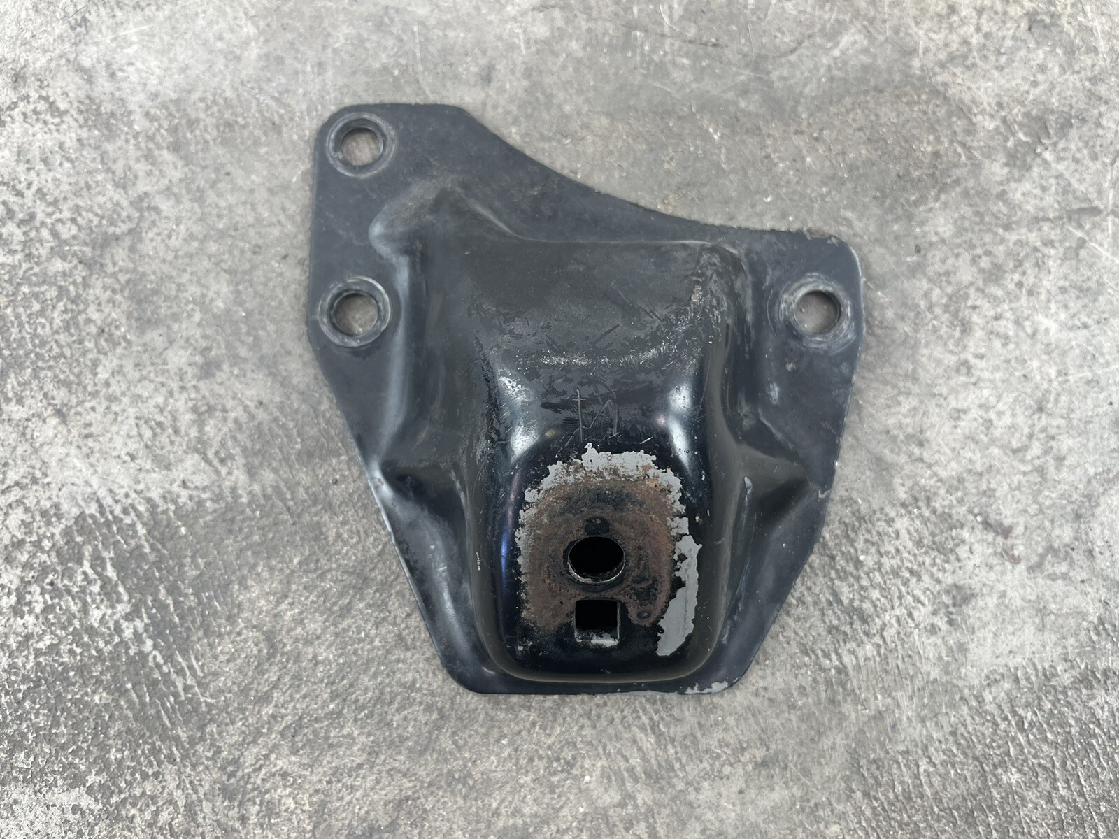 Used 19941997 Mazda Miata Oem Driver Left Engine Motor Mount Bracket