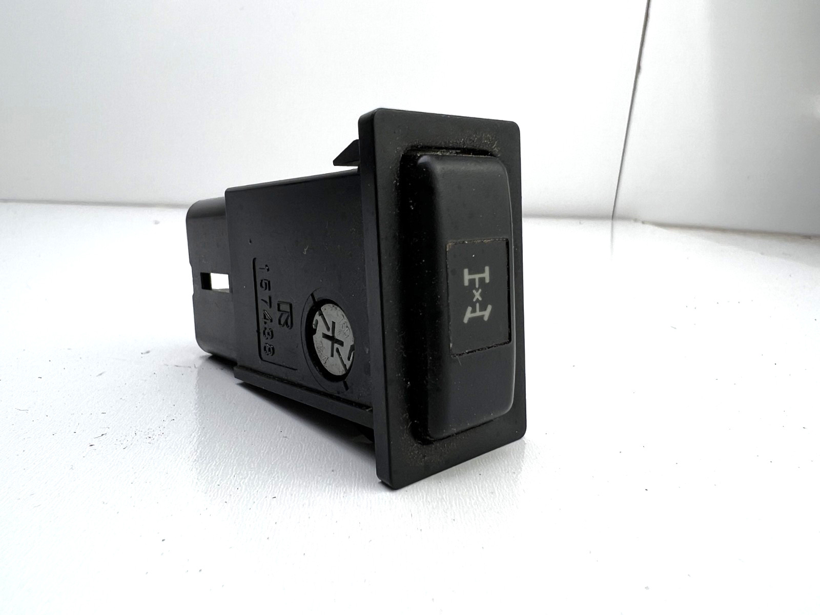 Used 1999-2002 Toyota 4runner Elocker Rear Diff Locker Switch Button ...