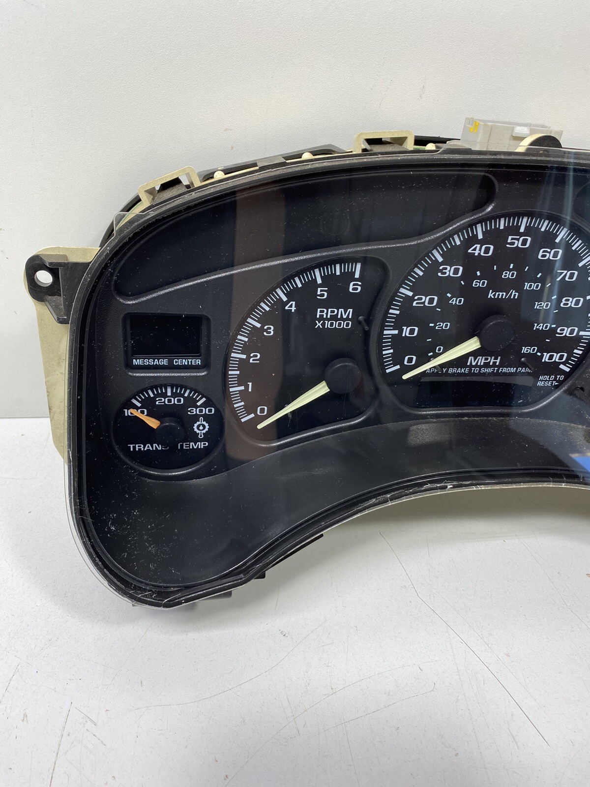 Used 2004 Chevy Silverado 2500 Instrument Cluster 15059383 for Sale