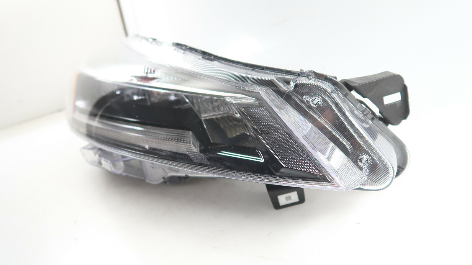 Used Genuine Oem 2021 2022 Nissan Kicks Full Led Headlight (right