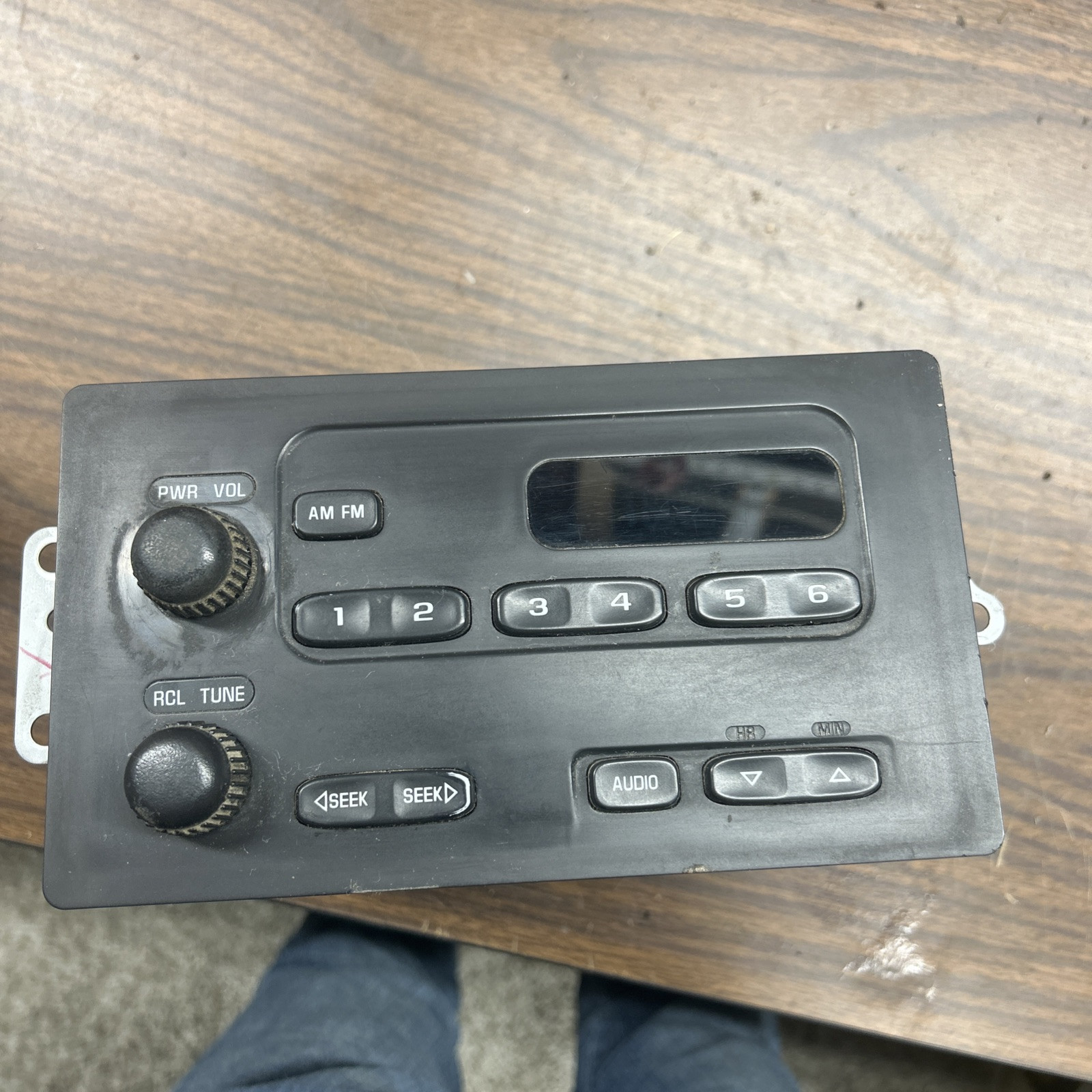 Used Gm Oem-stereo Audio Radio Dash Head Unit Gm Part 15131157 Delphi ...