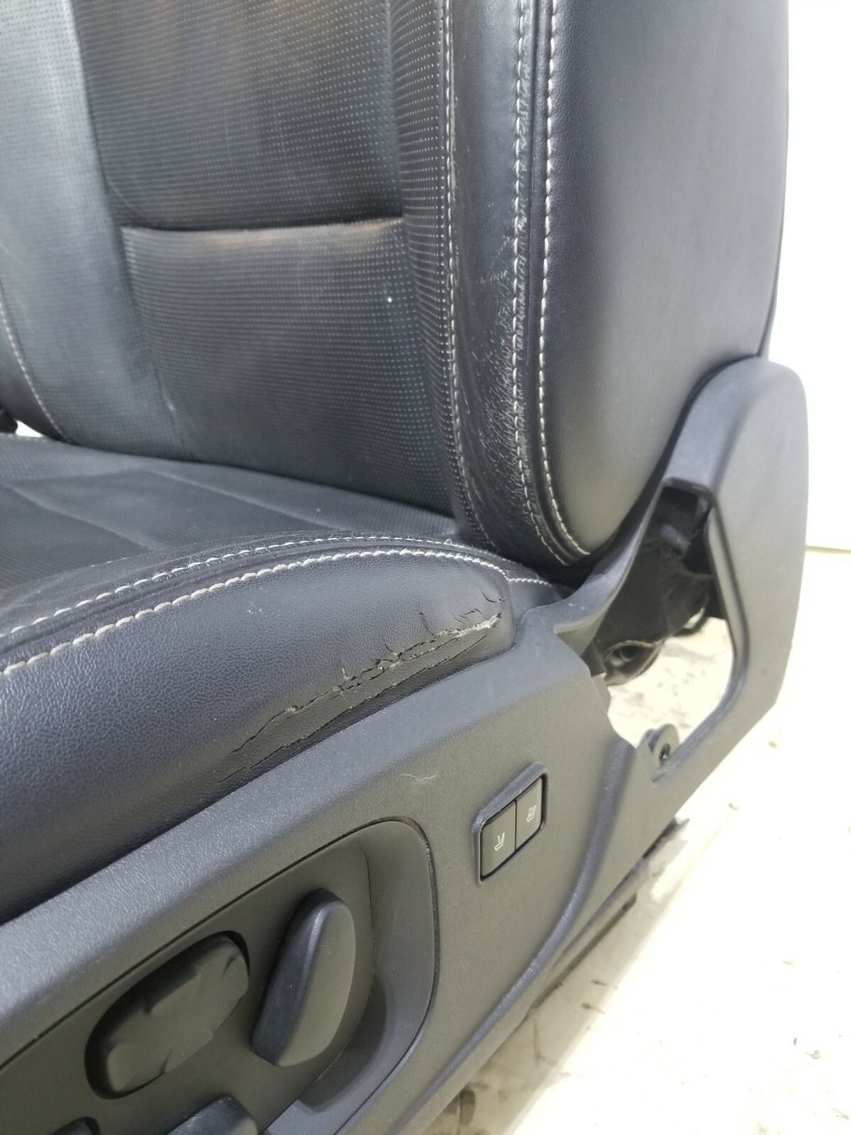 Used 20102012 Ford Taurus Driver Seat Leather Black Oem for Sale