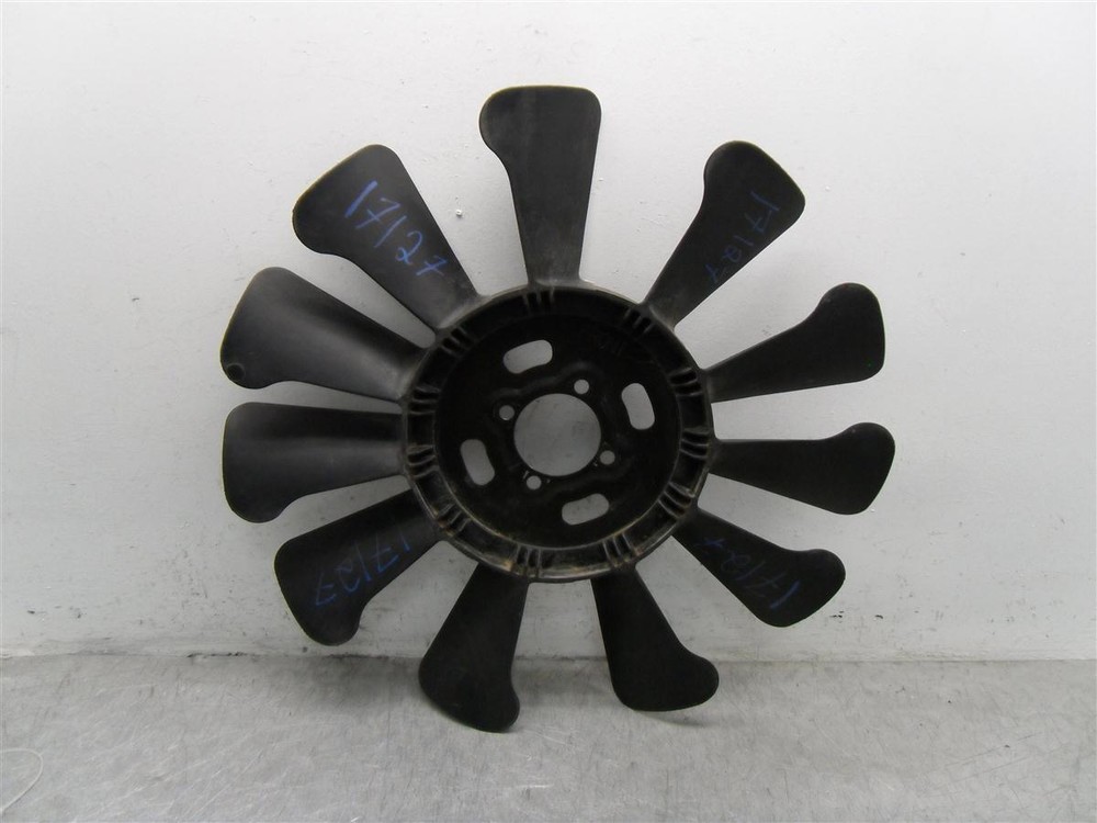 Used 1997-1999 Chevy Silverado Gas Engine Cooling Fan Blade 19-1/2