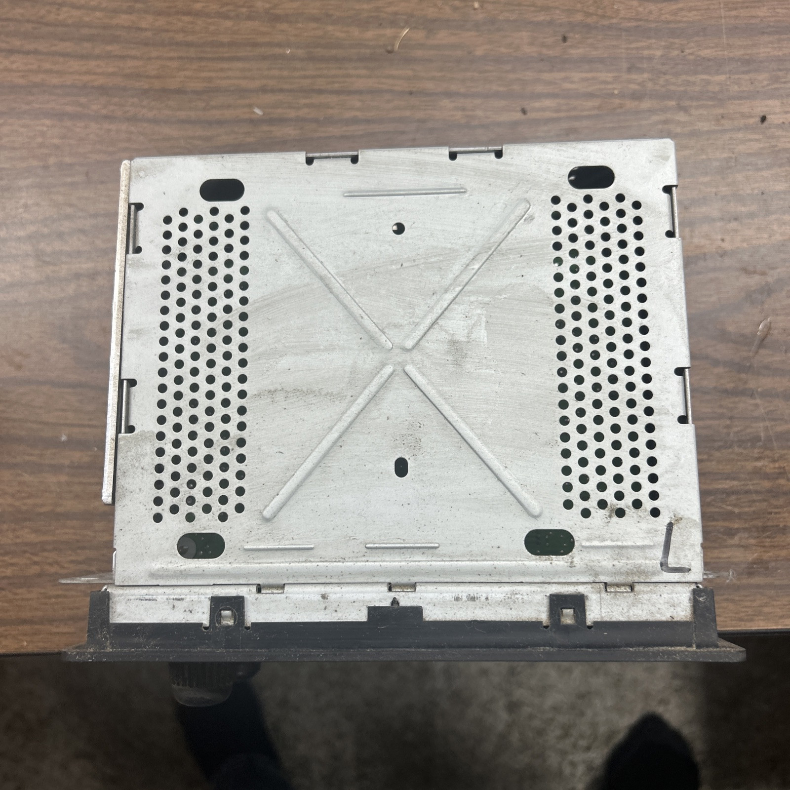 Used Gm Oem-stereo Audio Radio Dash Head Unit Gm Part 15131157 Delphi ...
