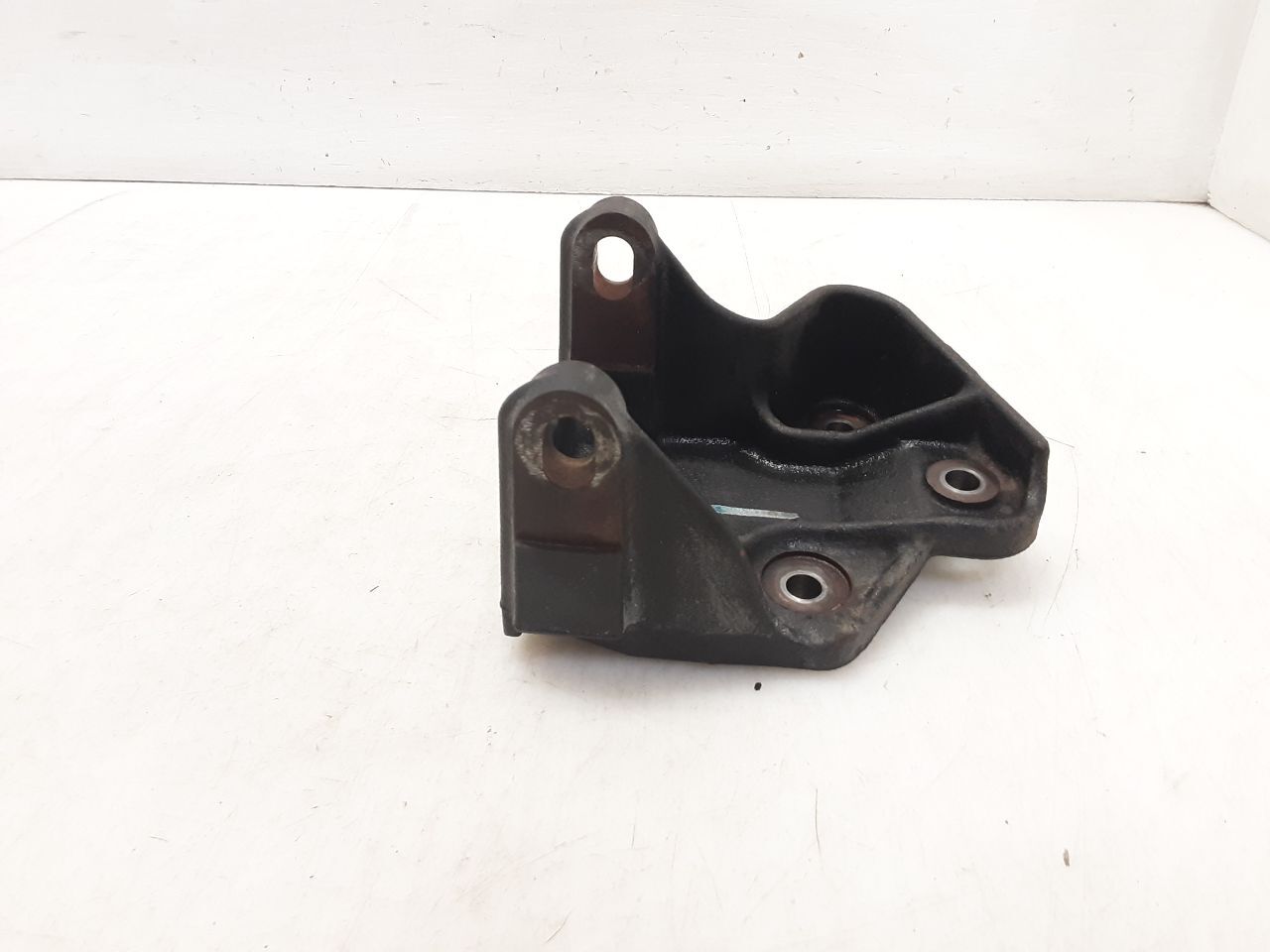 Used Jeep Tj Wrangler 4.0l Motor Mount Brackets 20002002 20032006 for
