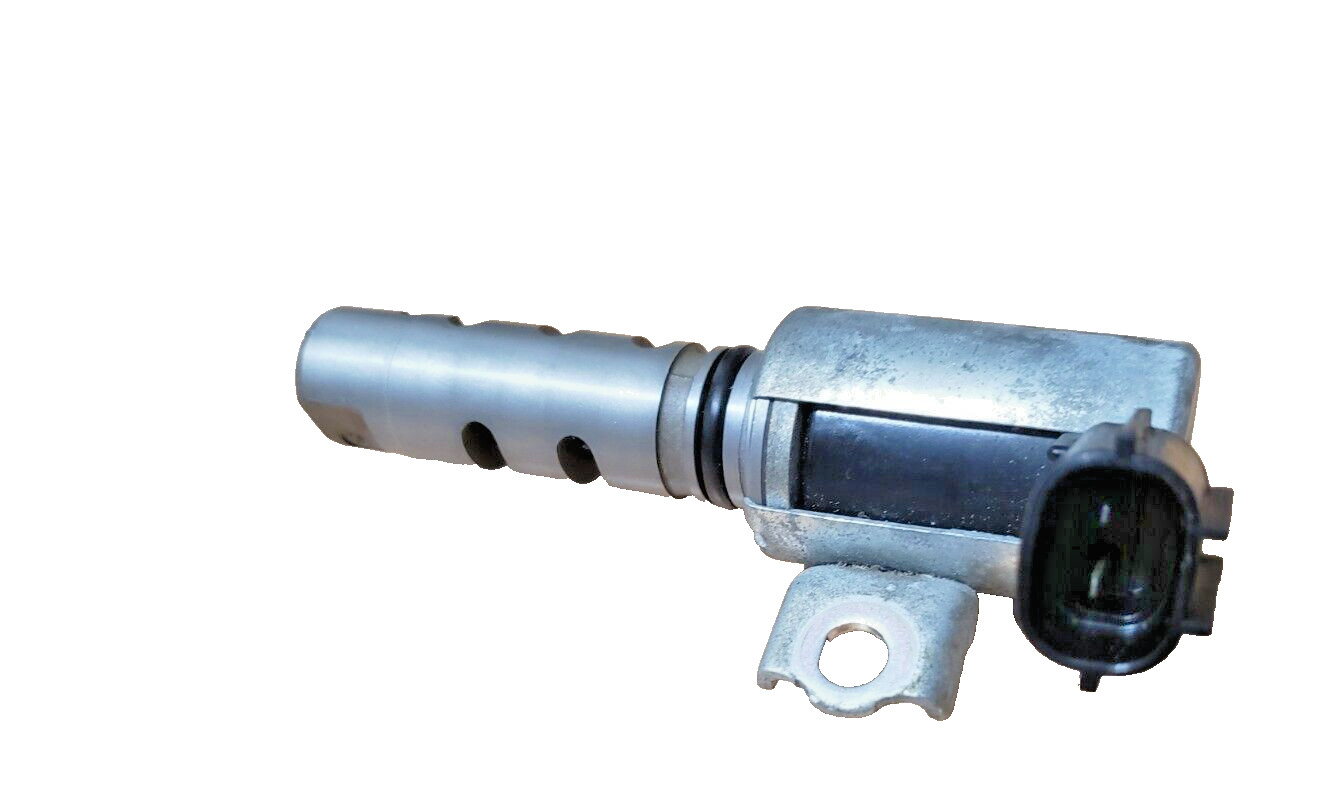 Used Genuine Toyota Variable Valve Timing Control Solenoid 15330-0p020 ...