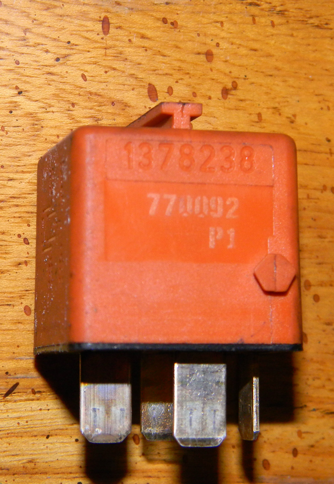 HELLA Radiator Fan Temperature Switch For BMW 3 5 7 8 E30 E36 E23 E32 E31 1975-2000