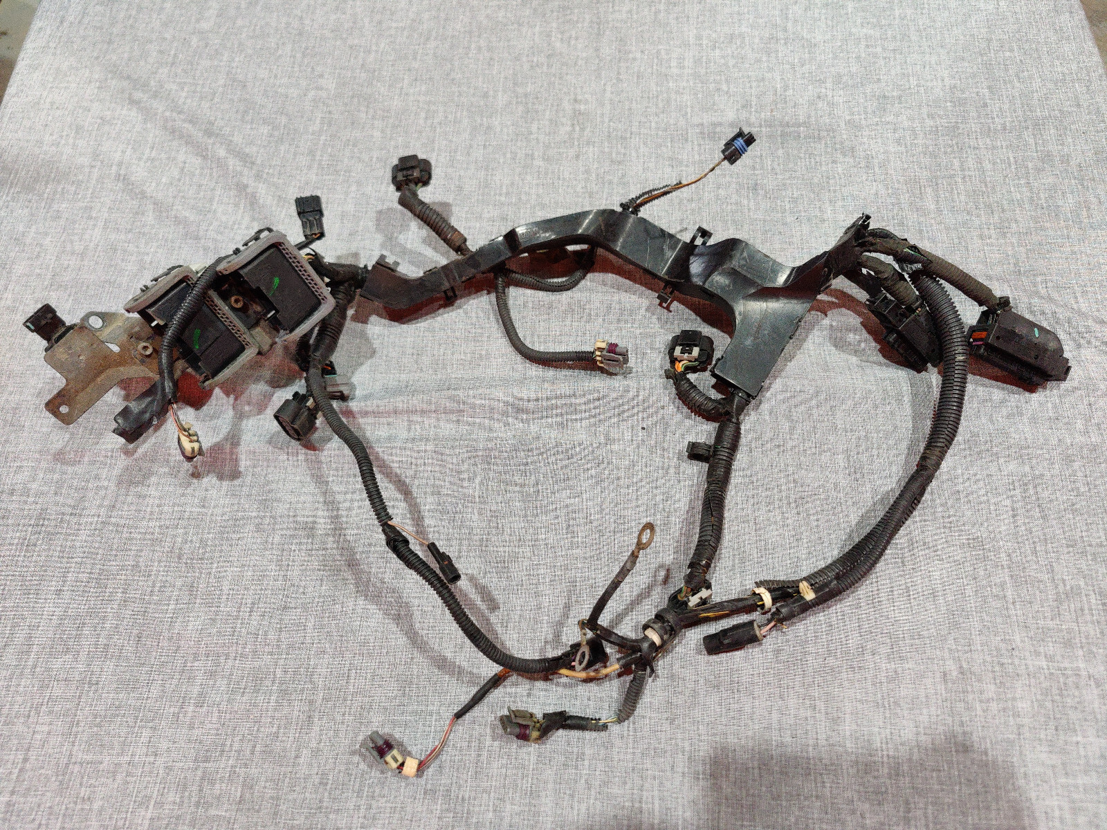 Used 0304 Chevy/ Gmc 6.6l Lb7 Duramax Diesel Upper Engine Wiring