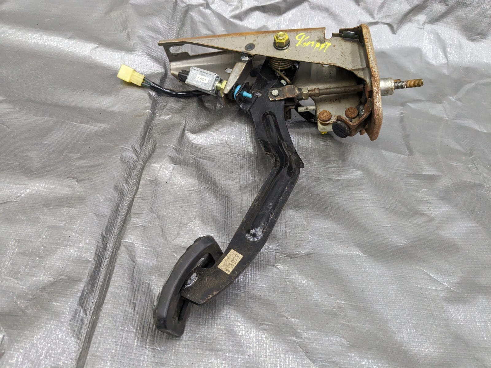 Used Mazda Mx5 Miata Oem Clutch Pedal Assembly Na Nb 96napt for Sale