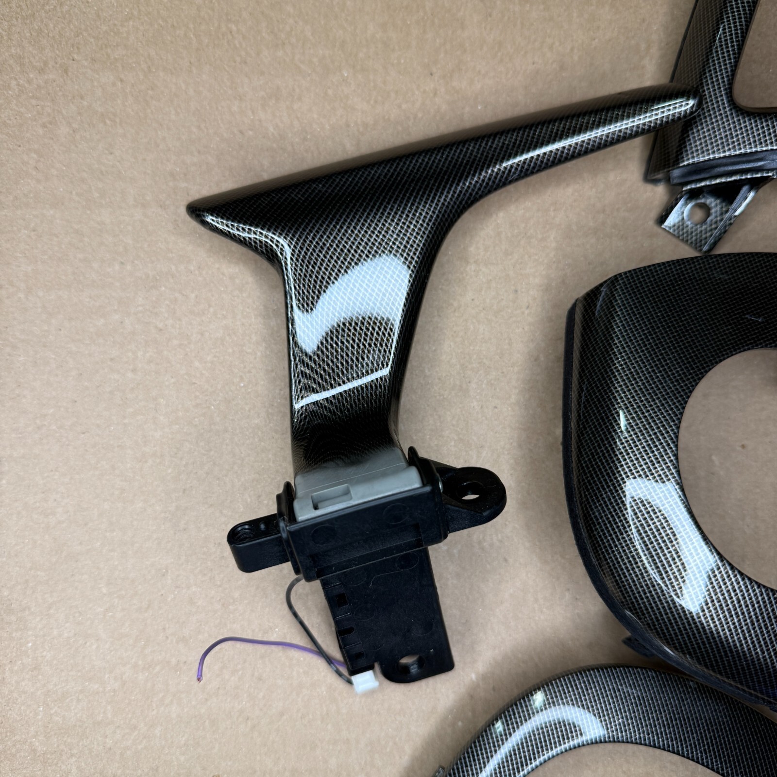 Evan-Fischer Front Fog Light Bracket Set For Nissan Juke 2011-2014 - Left & Right - OEM 269101KA0A / 269151KA0A
