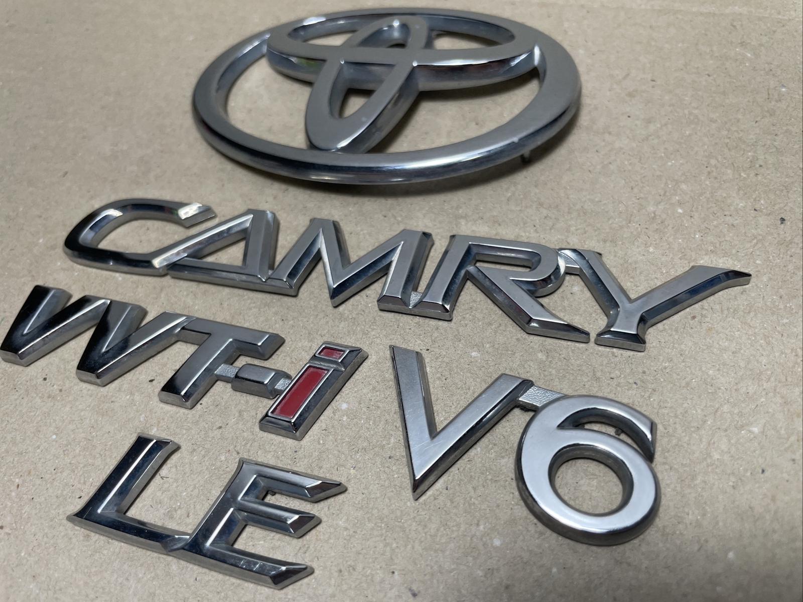 Used Free Shipping Oem 2002-2006 Toyota Camry Le V6 Vtt-i Rear Emblem ...