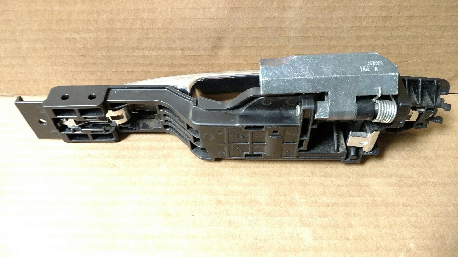 Used 20092014 Nissan Murano Outside Rear Door Handle Right Bracket Oem