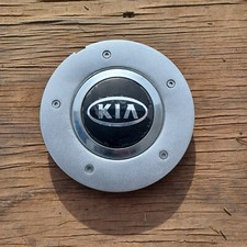 Kia Amanti center cap, 2004-2006 part number 52960 3F000 repainted 02