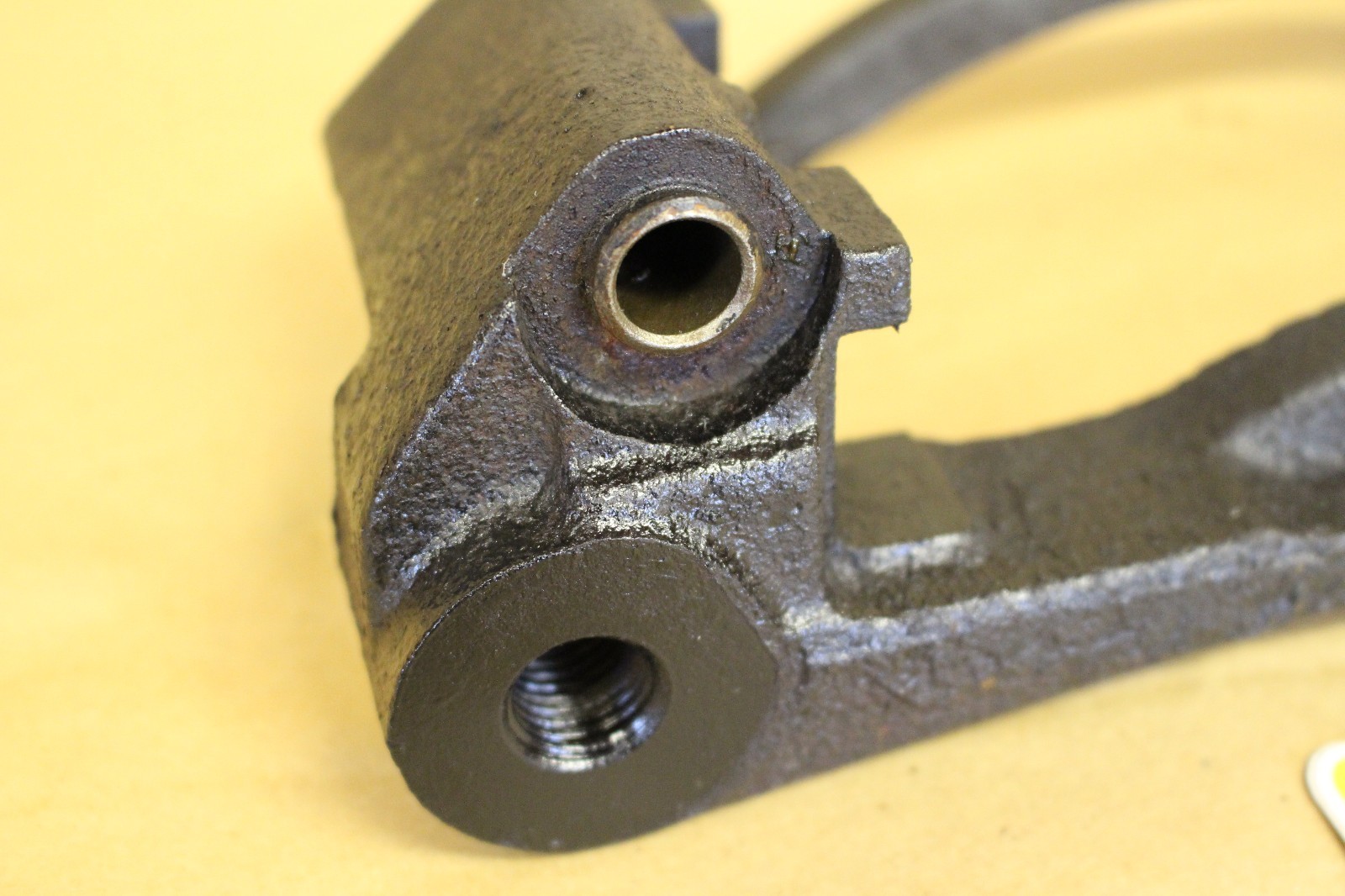 Remanufactured Brake Caliper Bracket Ford F250 F350 Excursion Dana 1950