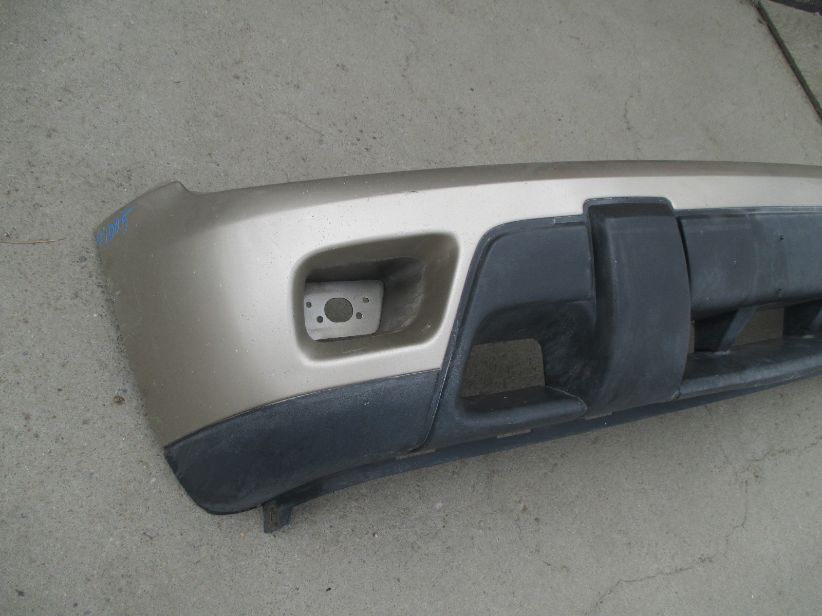 Used Chevrolet Trailblazer Ls Front Bumper Cover Oem 20032008 1005