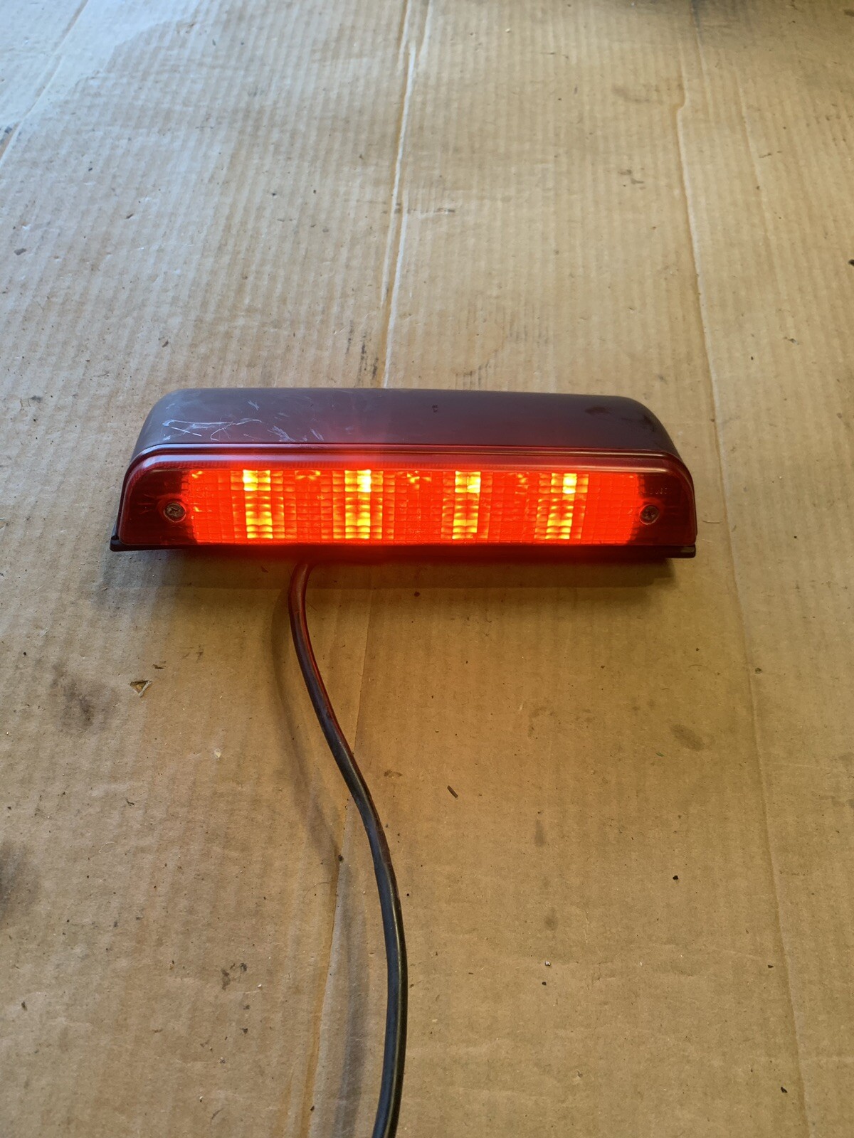 Used 19861991 Jaguar Xjs 3rd Brake Light Assembly Rear Trunk Mount