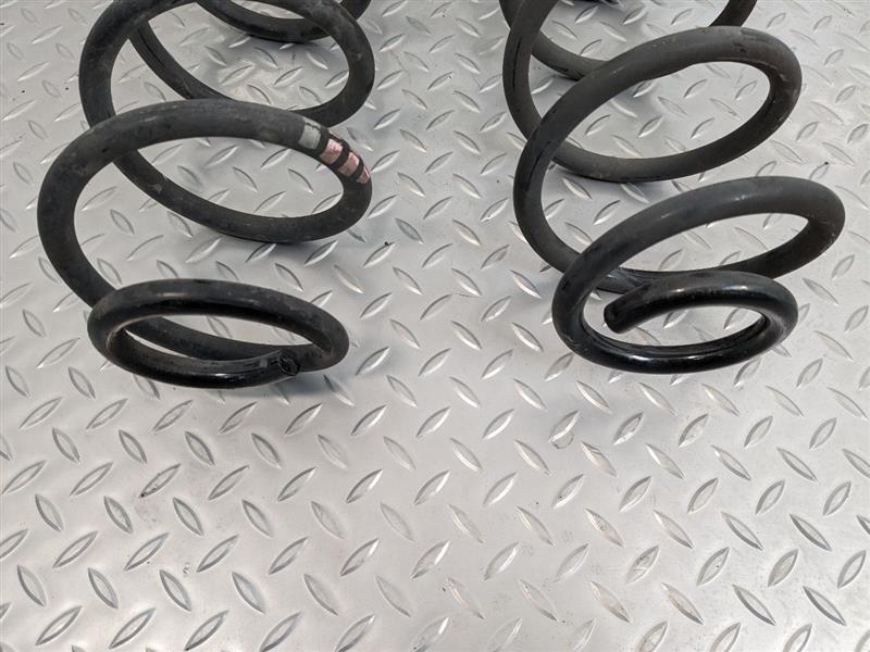 Used 0816 Audi A4 Rear Left & Right Side Shock Strut Coil Spring Set