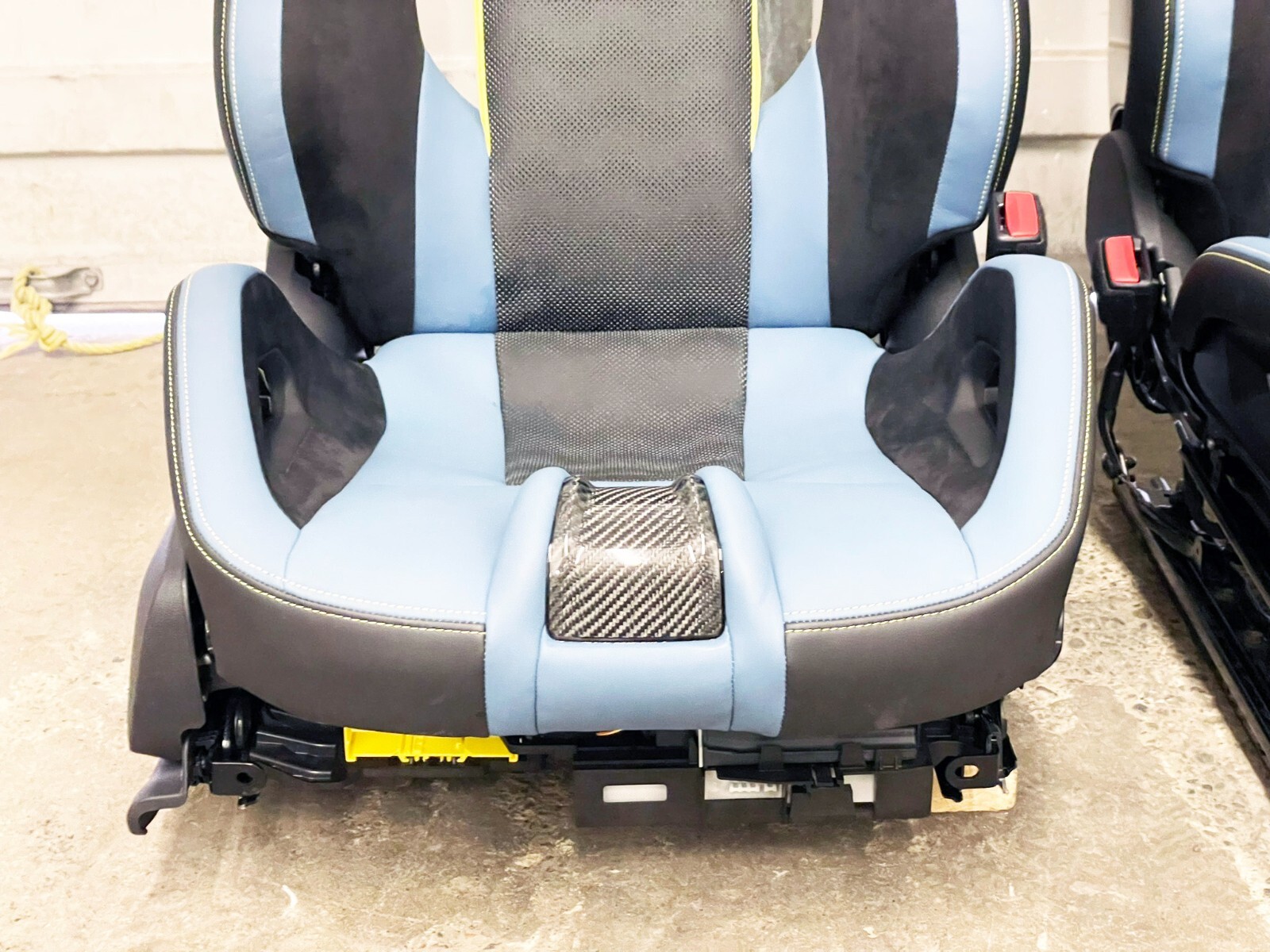 Used 2124 Bmw M4 G82 Carbon Bucket Seats Carbon Fiber Seats Pair 4k