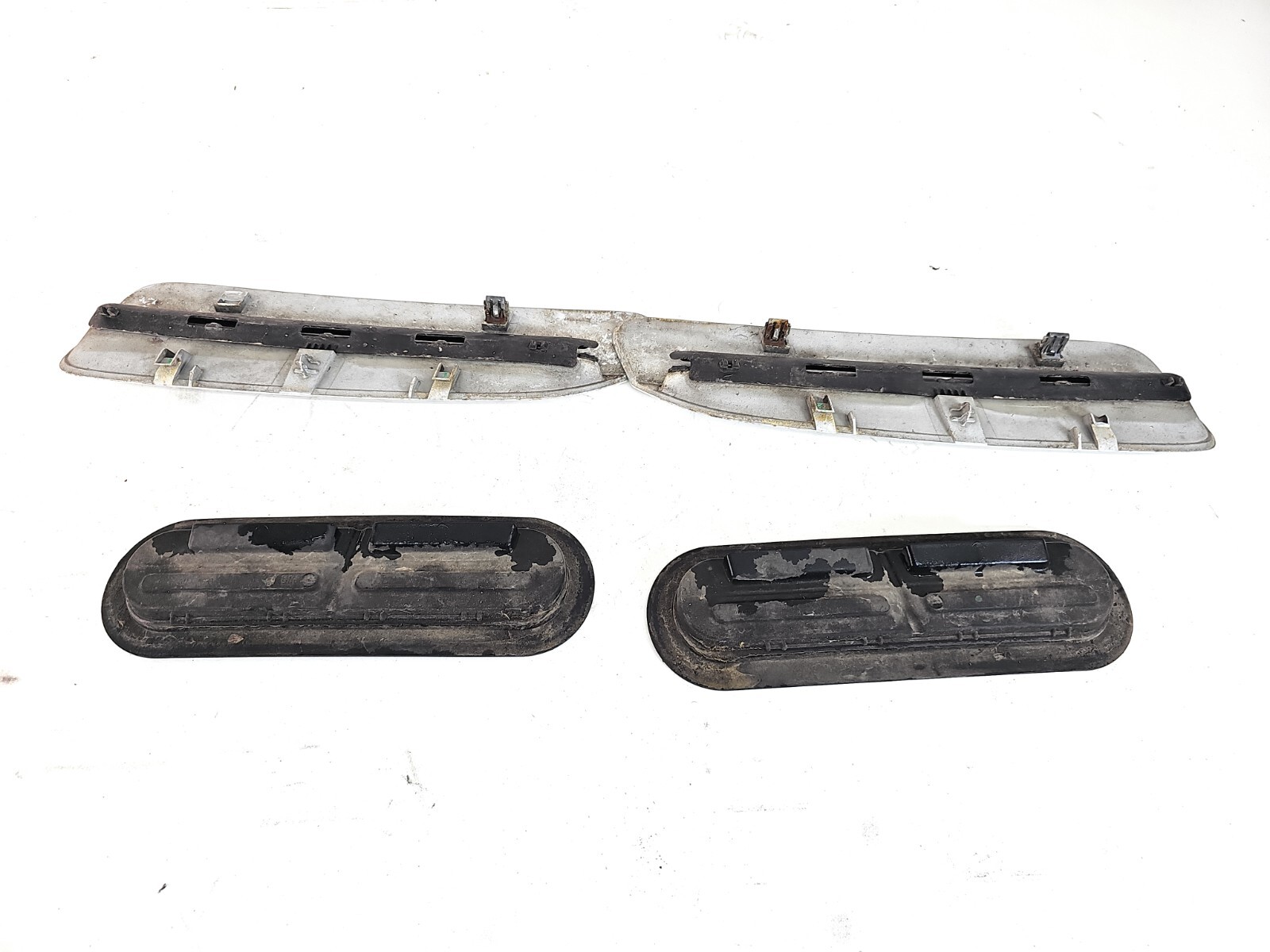 Used 20082009 Pontiac G8 Gt Gxp Hood Vents Scoop White Left Right Side