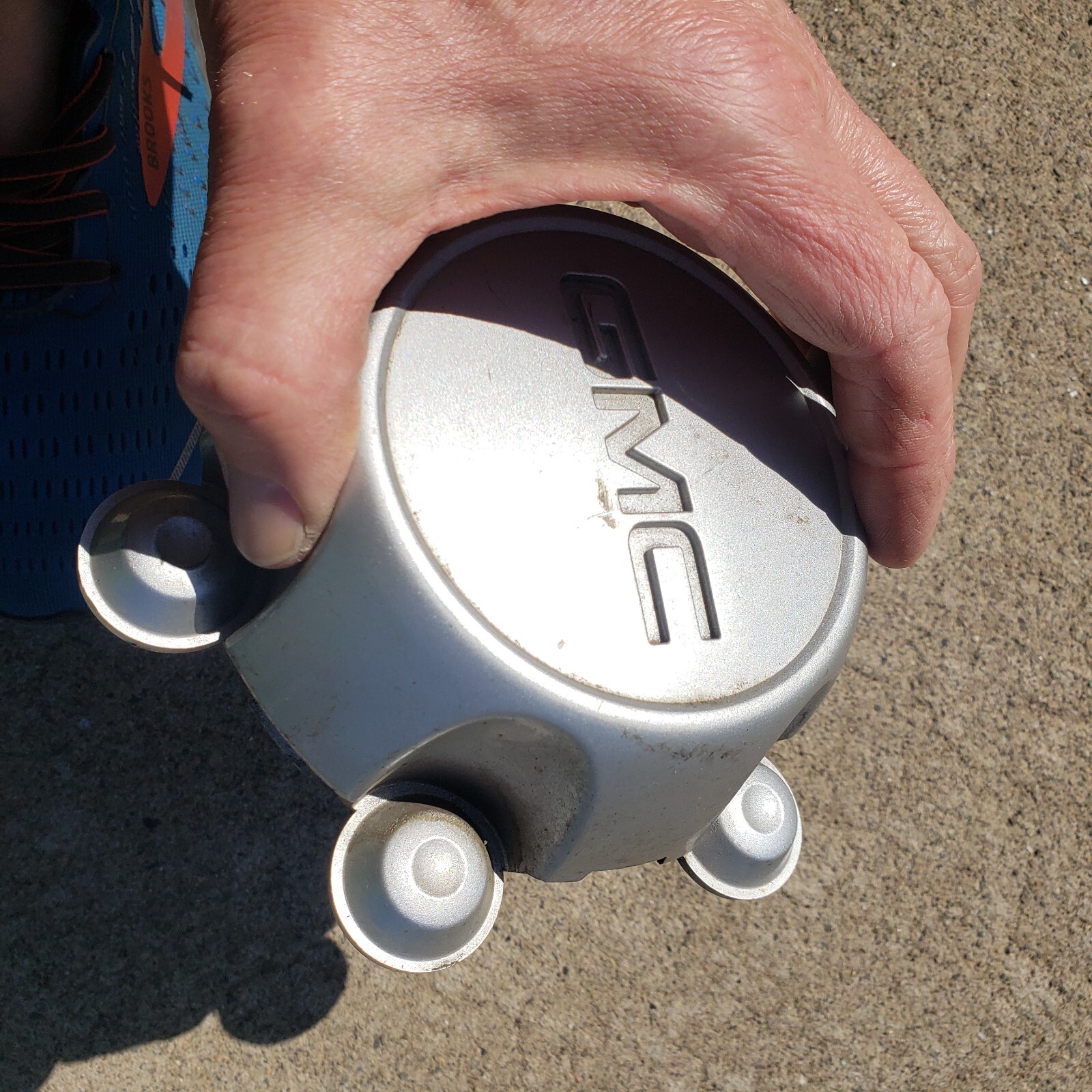 Used ****oem Gmc Canyon Wheel Center Cap Hubcap 20042008 9595550 15" for Sale 9595550