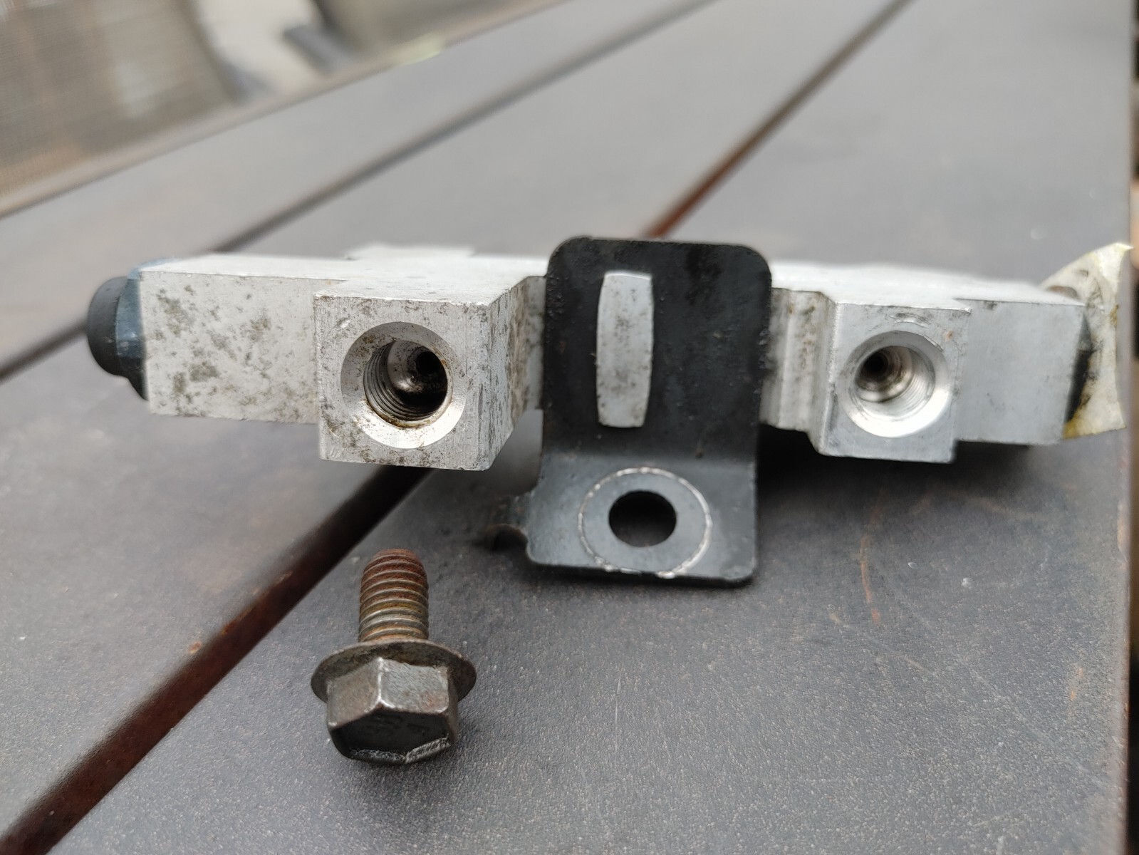 Used 19982001 Dodge Ram Truck 1500 2500 Abs Brake Proportioning Valve Oem 5.9l for Sale