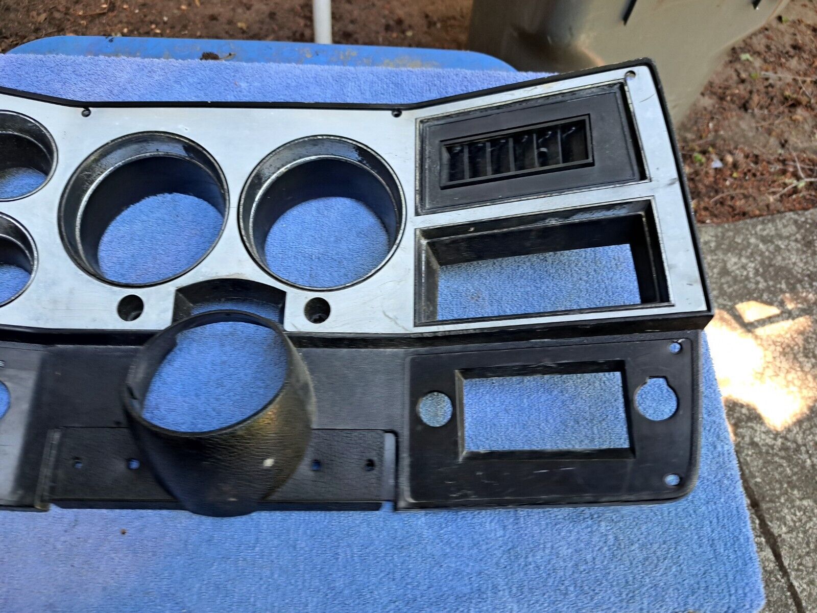 Used Oem Factory 81-87 Chevy Gmc Truck Dash Gauge Bezel C10 K5 K10 ...