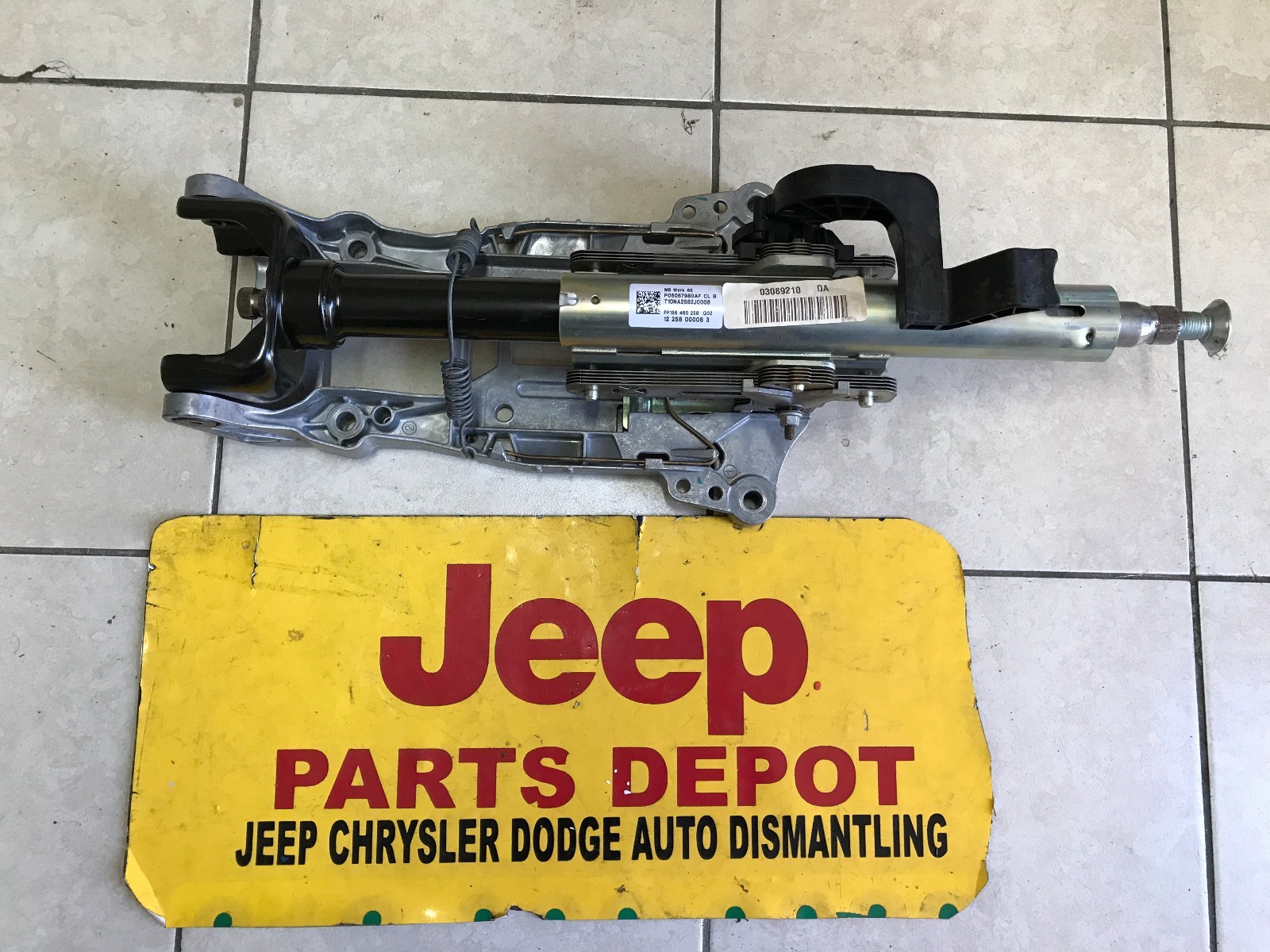 Used 2011 2013 Jeep Grand Cherokee Steering Column Oem 05057980af for