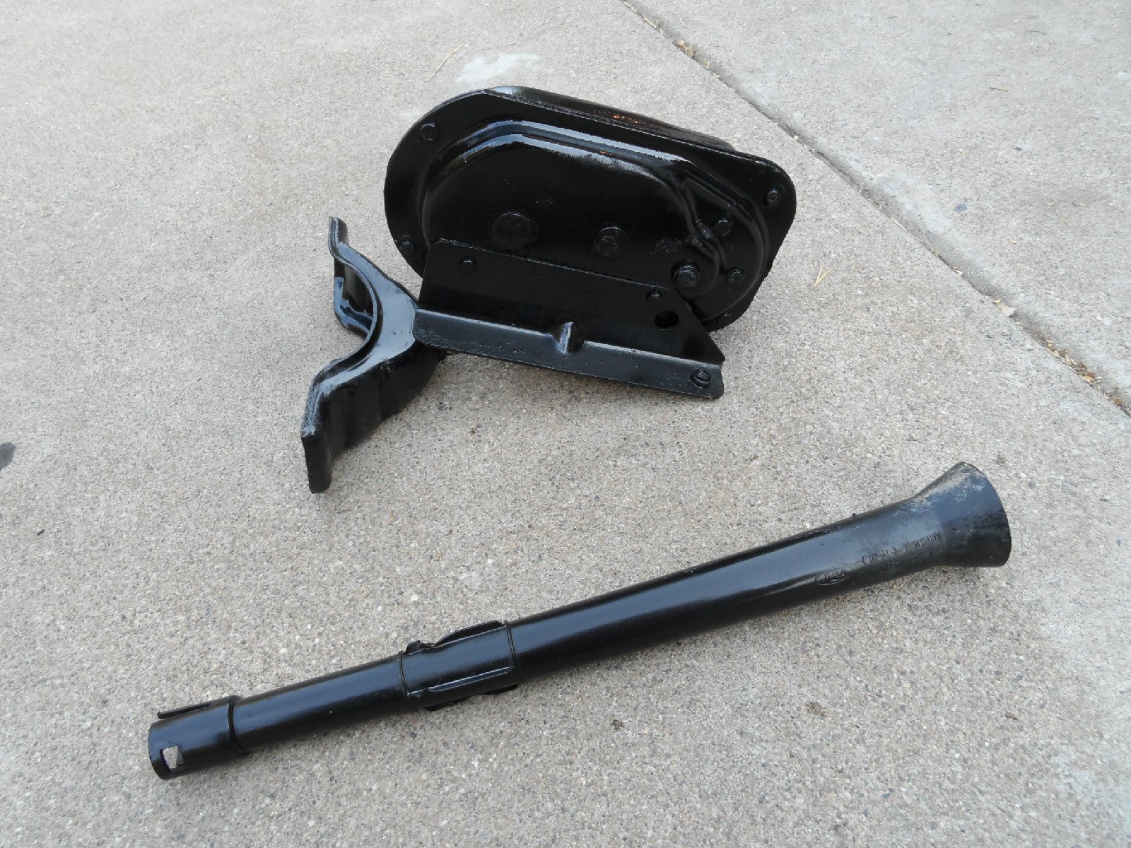 Used 19971999 0 20012004 Ford F150 Spare Tire Carrier Winch Hoist for Sale