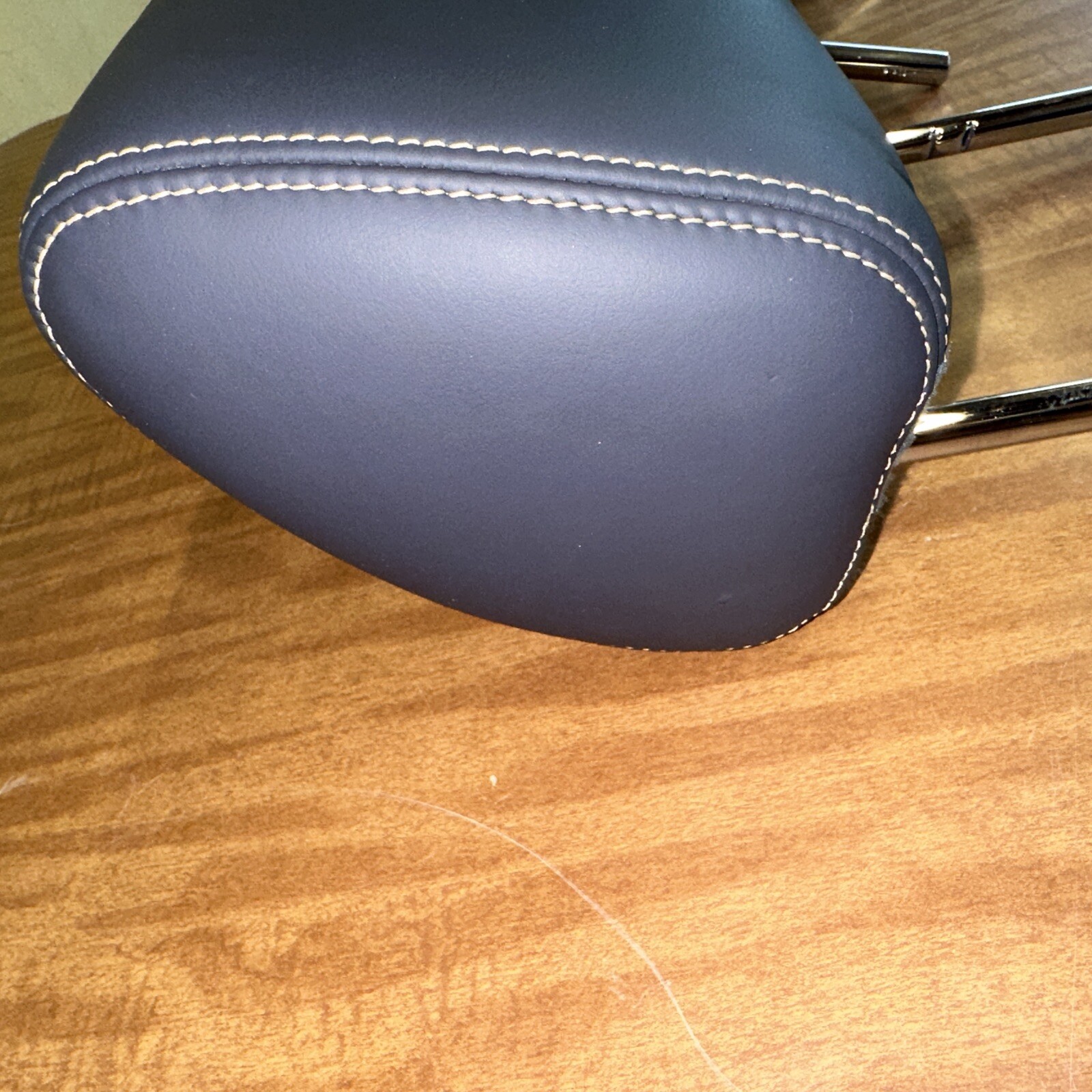 Used 1018 Jaguar Xj Xjl Xjr X351 Rear Right Or Left Side Headrest W