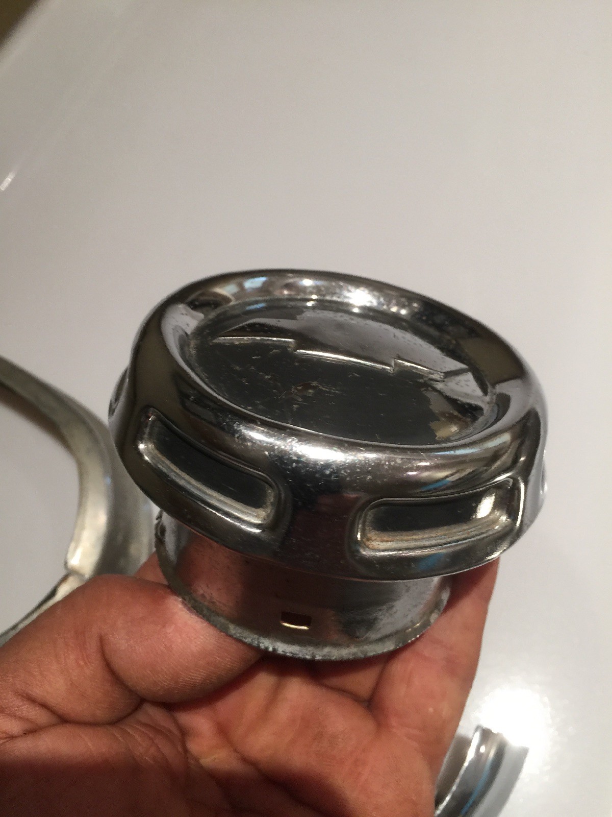 Used 19571959 Chevrolet Truck Horn Cap Original Gm Cameo, Suburban