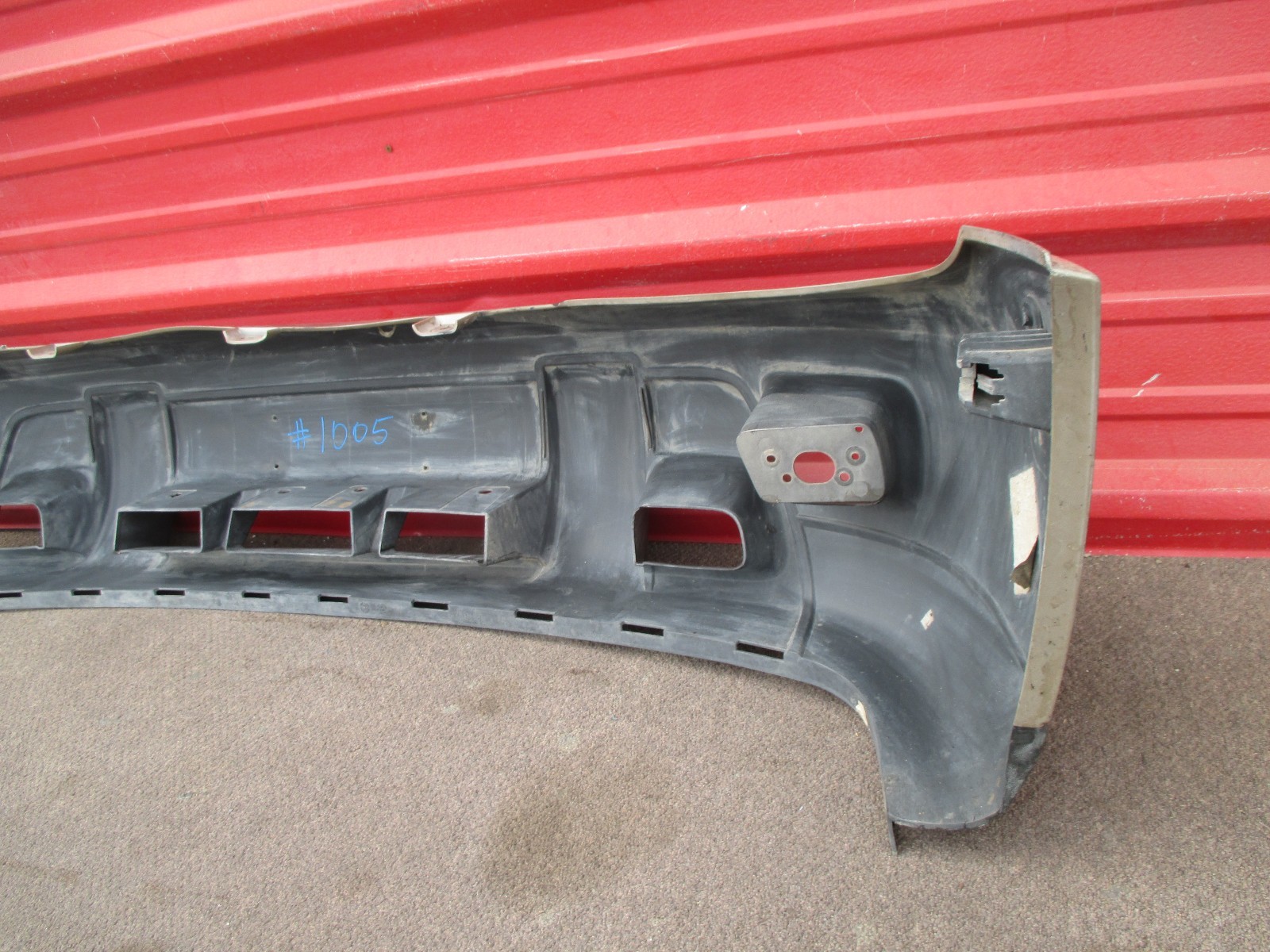 Used Chevrolet Trailblazer Ls Front Bumper Cover Oem 20032008 1005