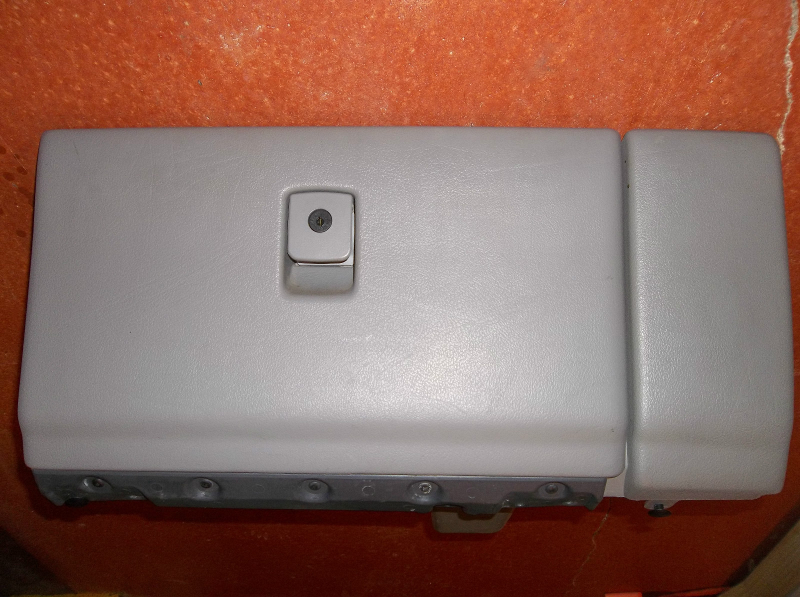 Used Chevrolet Uplander Glove Box Grey Oem Montana Venture Hinge Latch