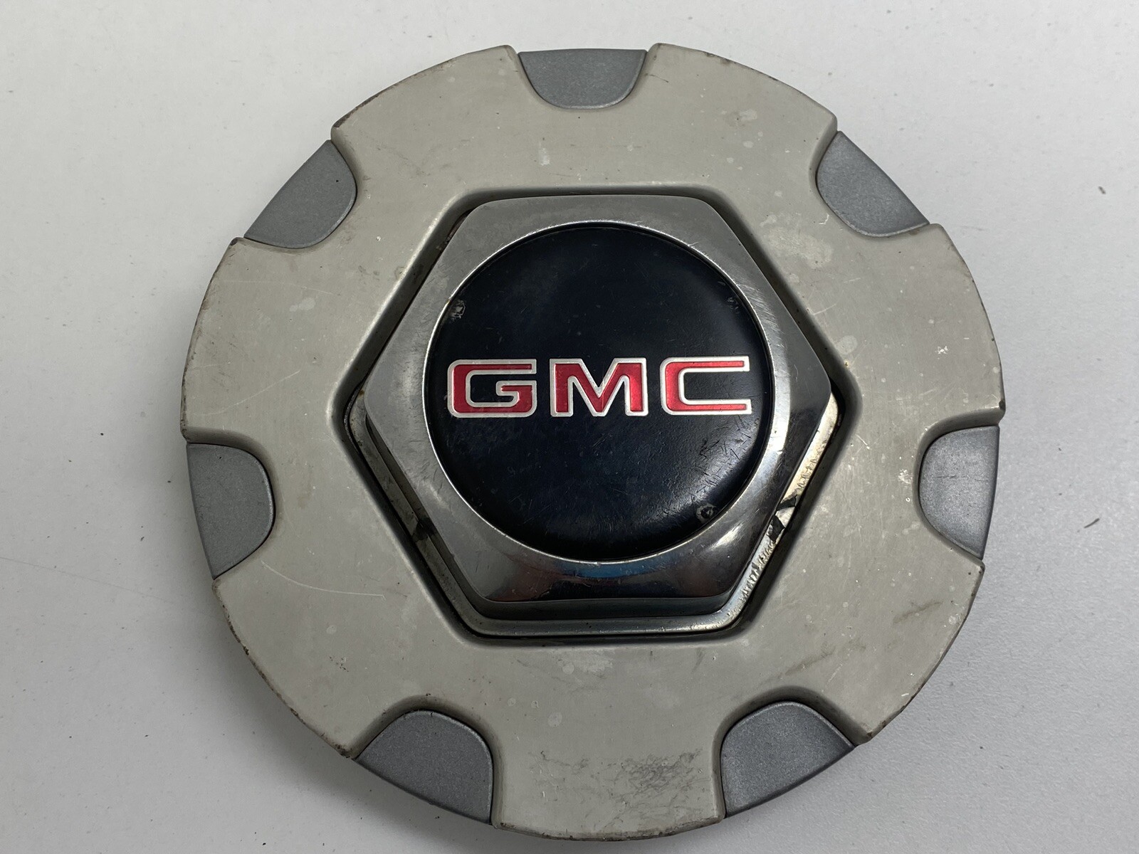 Used 19981999 0 20012005 Gmc Jimmy Sonoma Envoy Brushed Center Cap