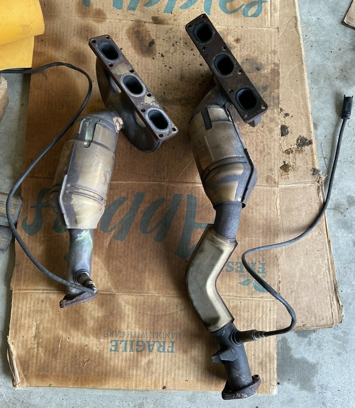 Used 20012006 E46 325i 330i 330ci 325xi Exhaust Catalytic Converters