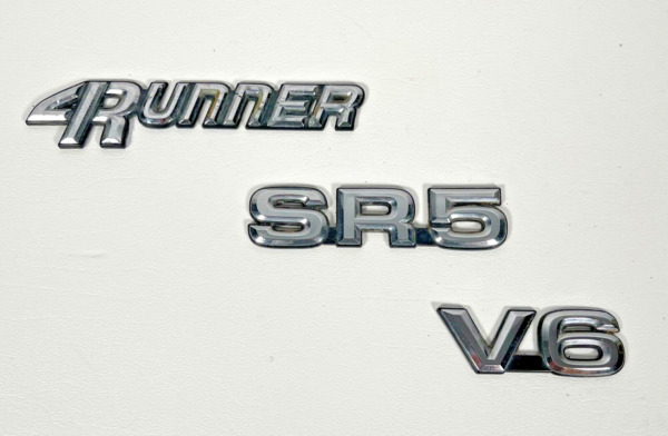 84-95 Toyota 4Runner SR5 Emblem Badge Logo Symbol Trunk Gate Hatch