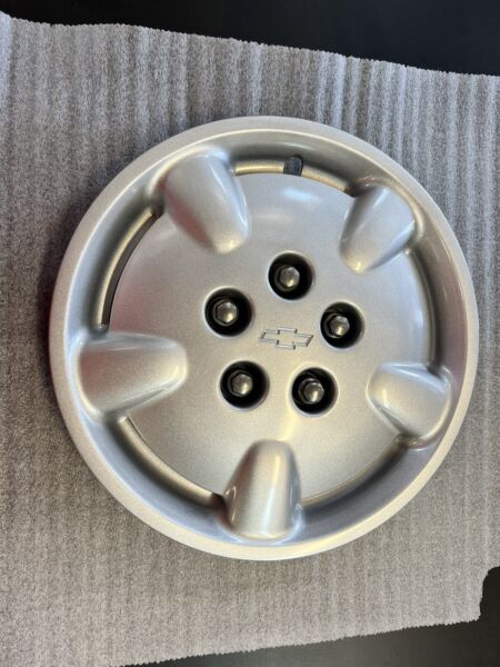 Used Chevrolet Lumina Hub Caps for Sale